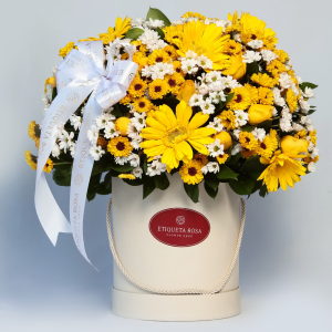 Etiqueta Hat box amarelo