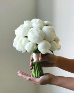Buque de Peonias brancas