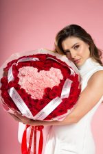 Buquê cravos de amor - Imagem 2